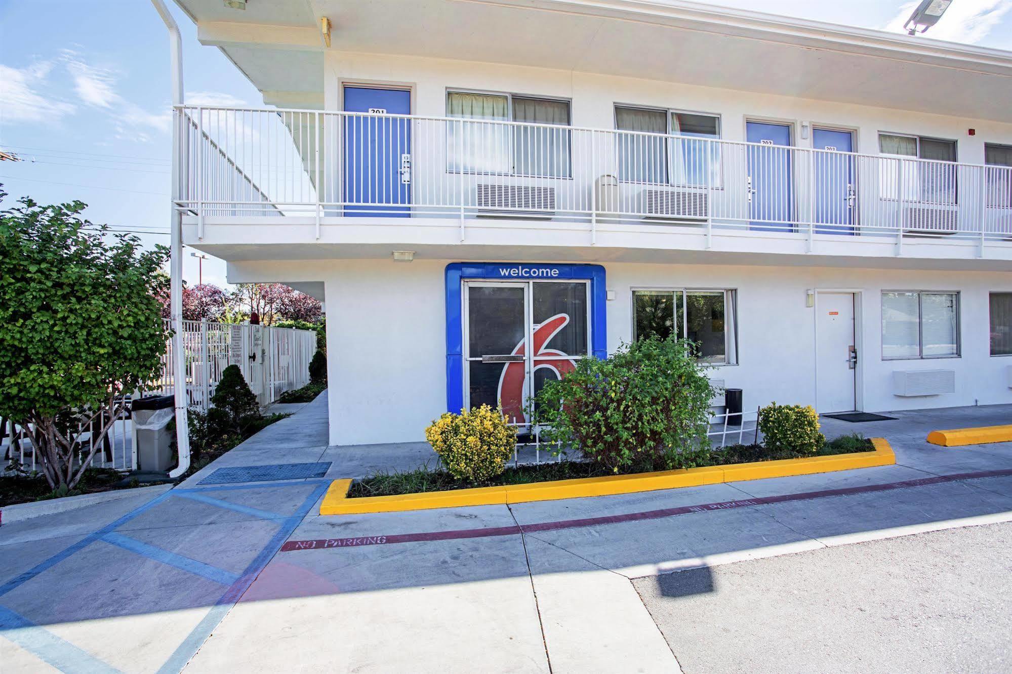 Motel 6-Prescott, Az Εξωτερικό φωτογραφία